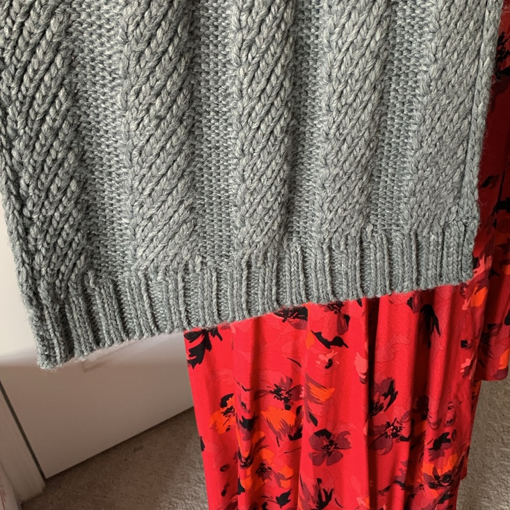 LOFT Charcoal Knit Scarf - Picture 5 of 5